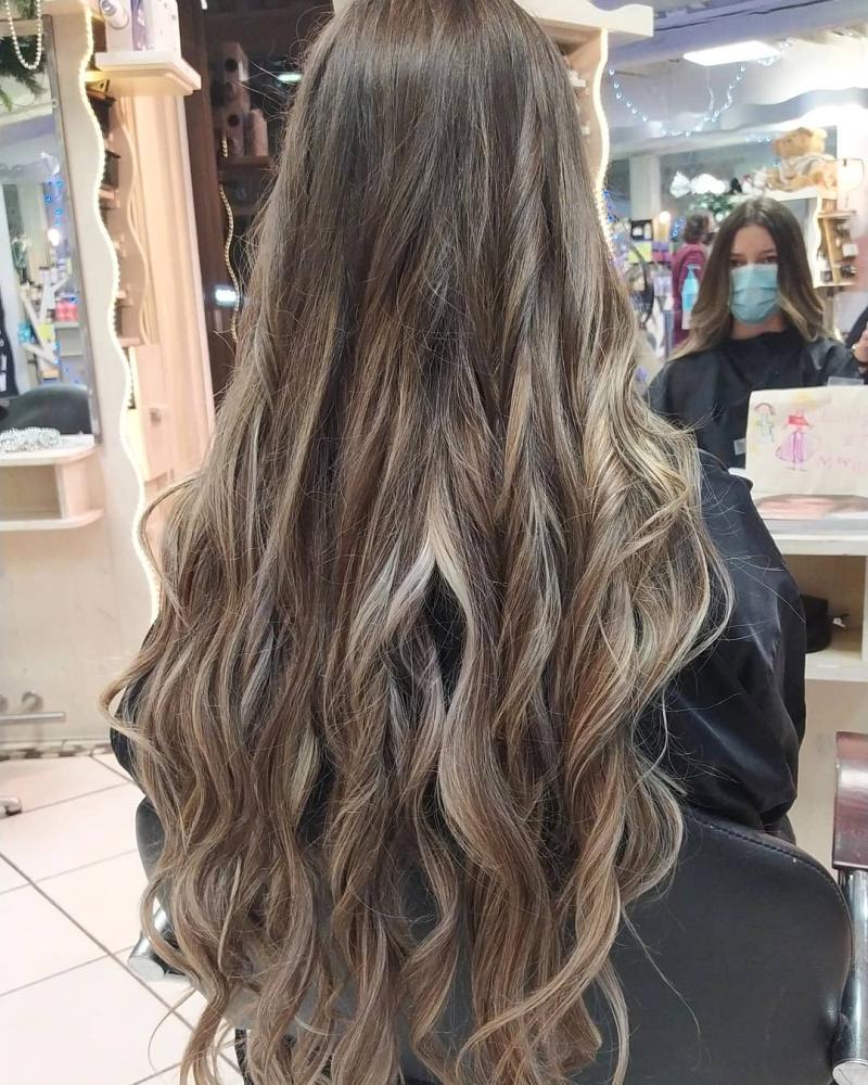 Coiffure femme mèches